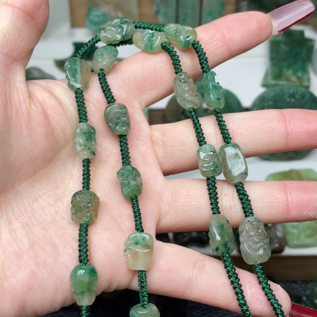 独山玉颈饰未镶嵌