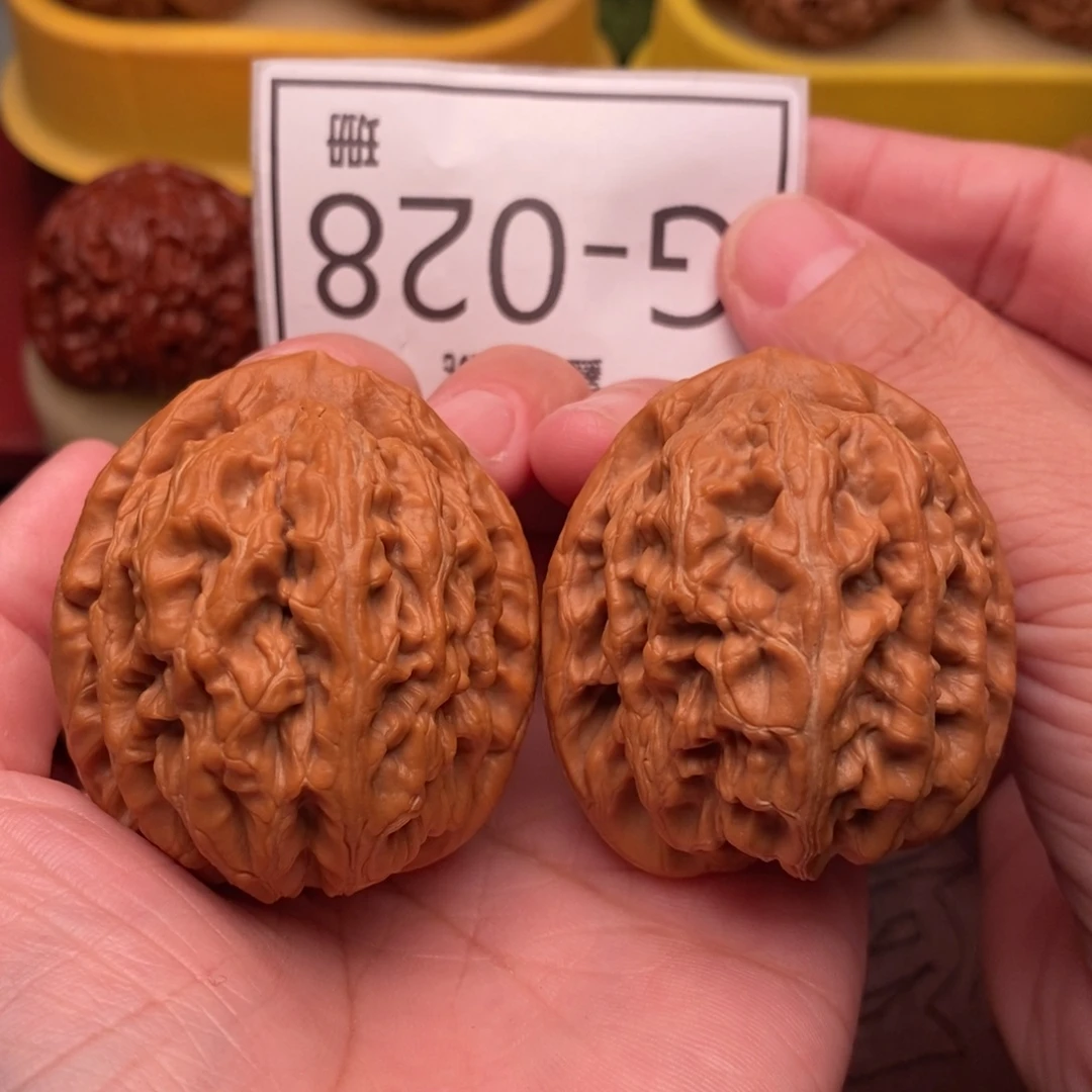 文玩核桃把件红锦鲤43