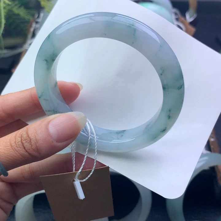 翡翠未镶嵌手镯天然翡翠手镯