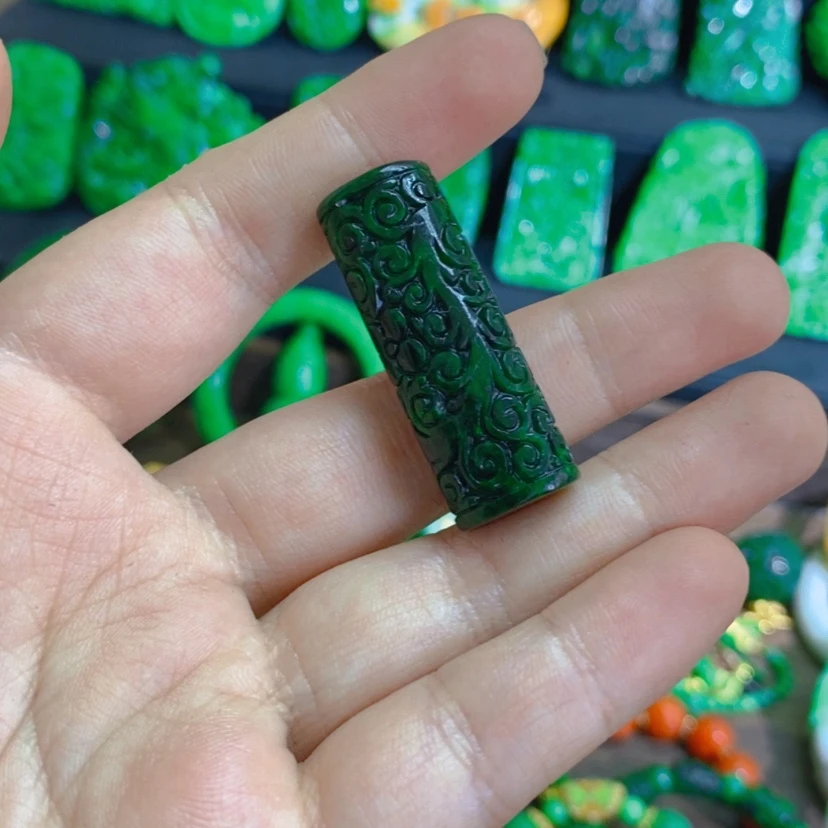 【闪购商品】翡翠未镶嵌颈饰吊坠