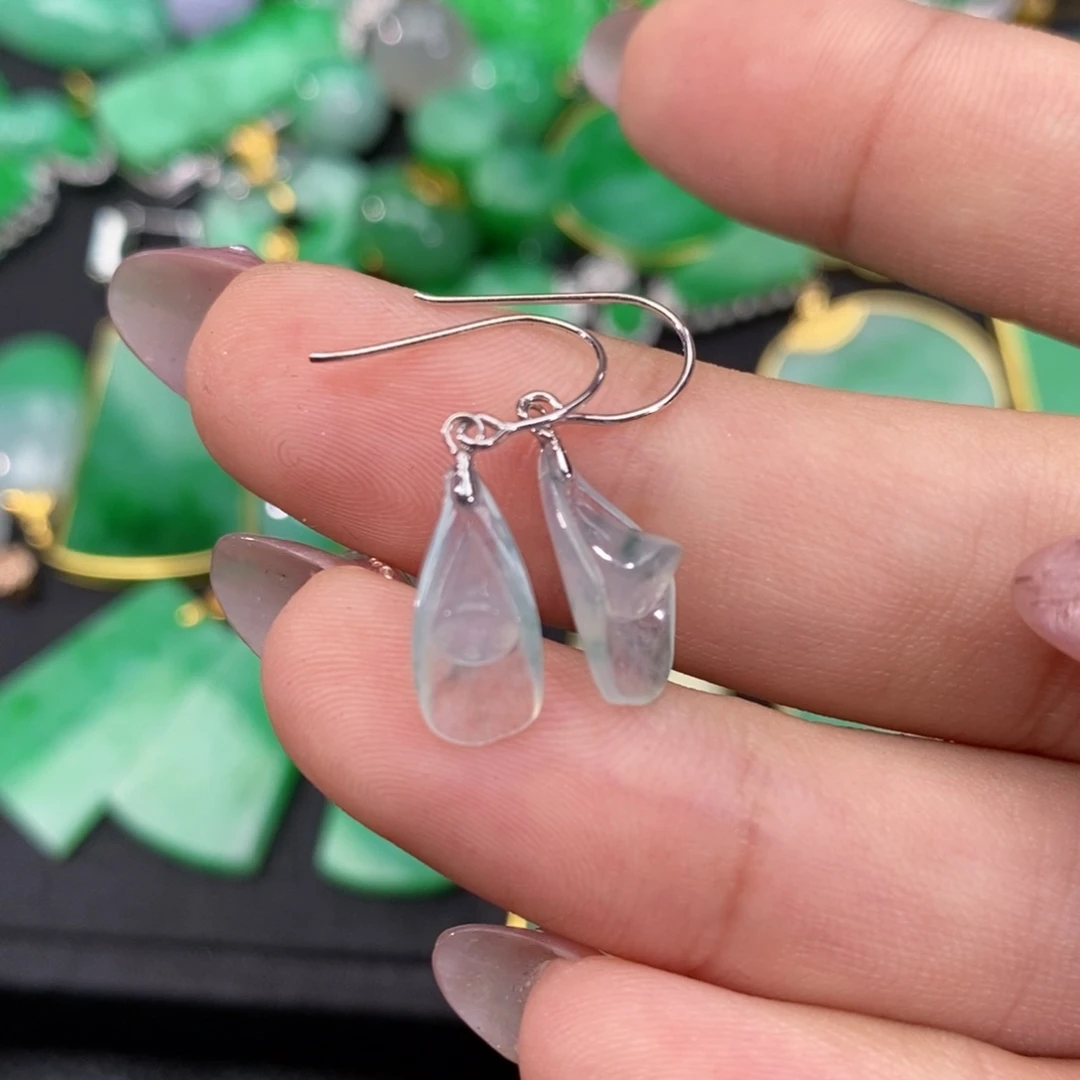 翡翠18K金镶嵌耳饰翡翠