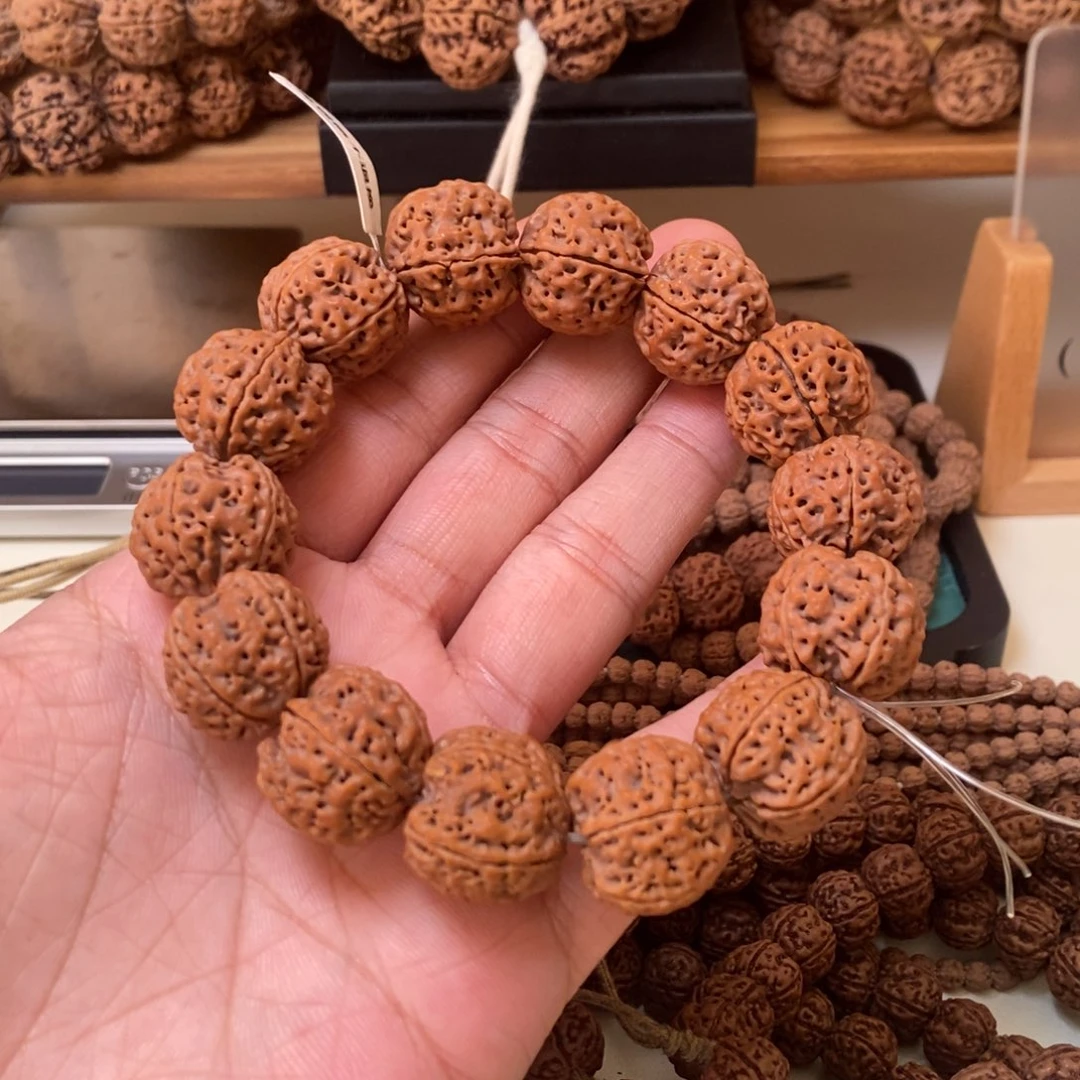 手串金刚菩提蜂王