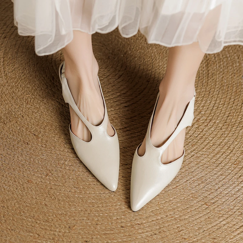 5cm设计师款粉色小跟包头凉鞋春夏百搭米白色尖头侧空细跟高跟鞋