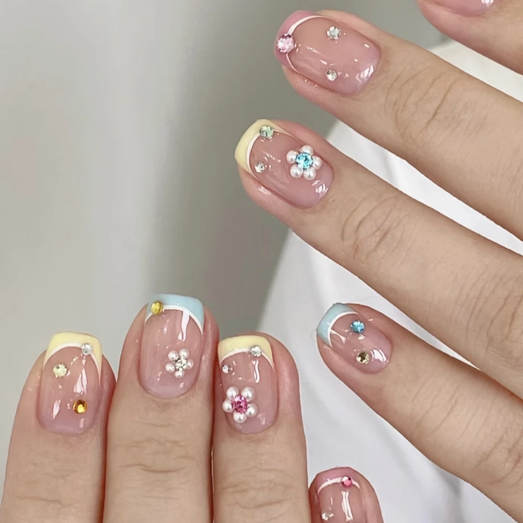 （预）多巴胺法式可爱钻裸色日常春夏纯手工爆款穿戴美甲B30