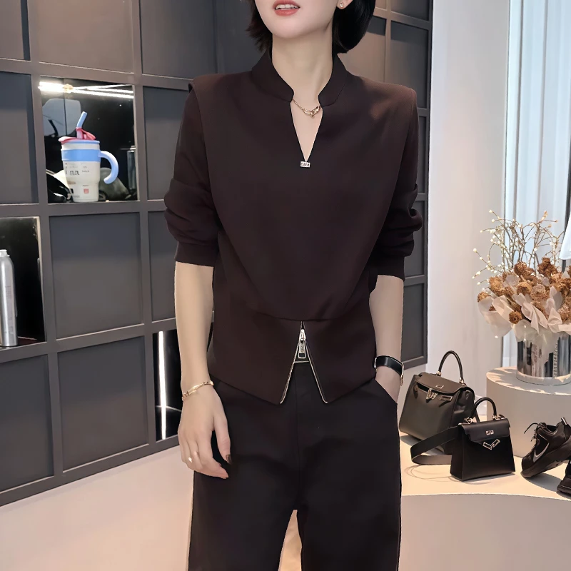 独特设计感正肩圆领套头卫衣女秋季新款显瘦宽松收腰开叉小上衣潮