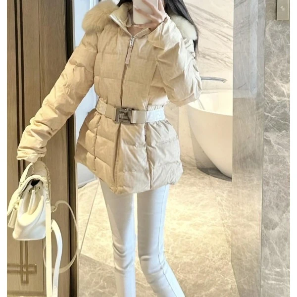 妃鱼/芬迪/聚酯纤维/羽绒服/95新/凡0913