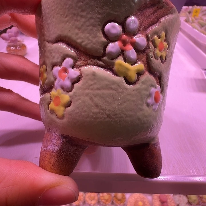 盆18，雕花带脚圆盆，闲置处理不介意的拍！