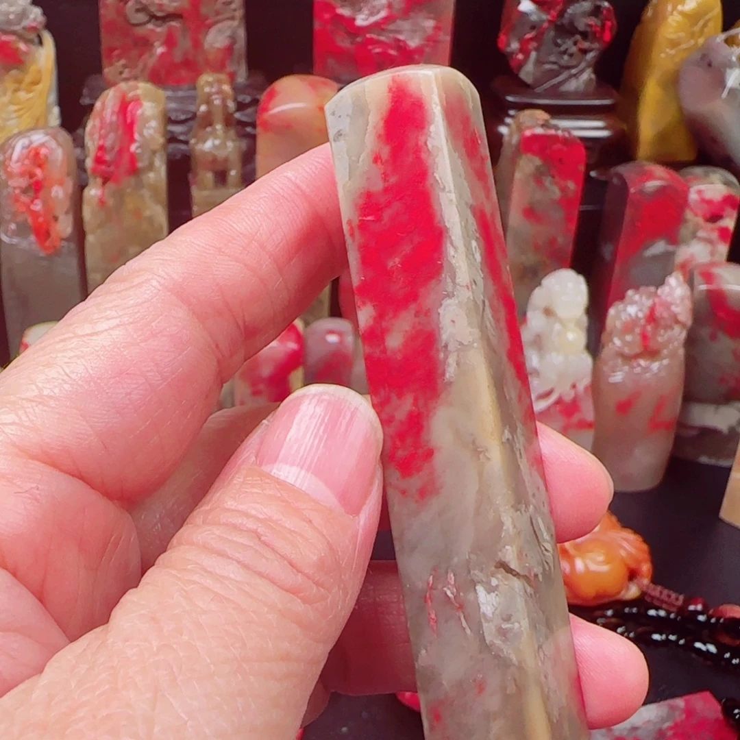 昌化石昌化鸡血石