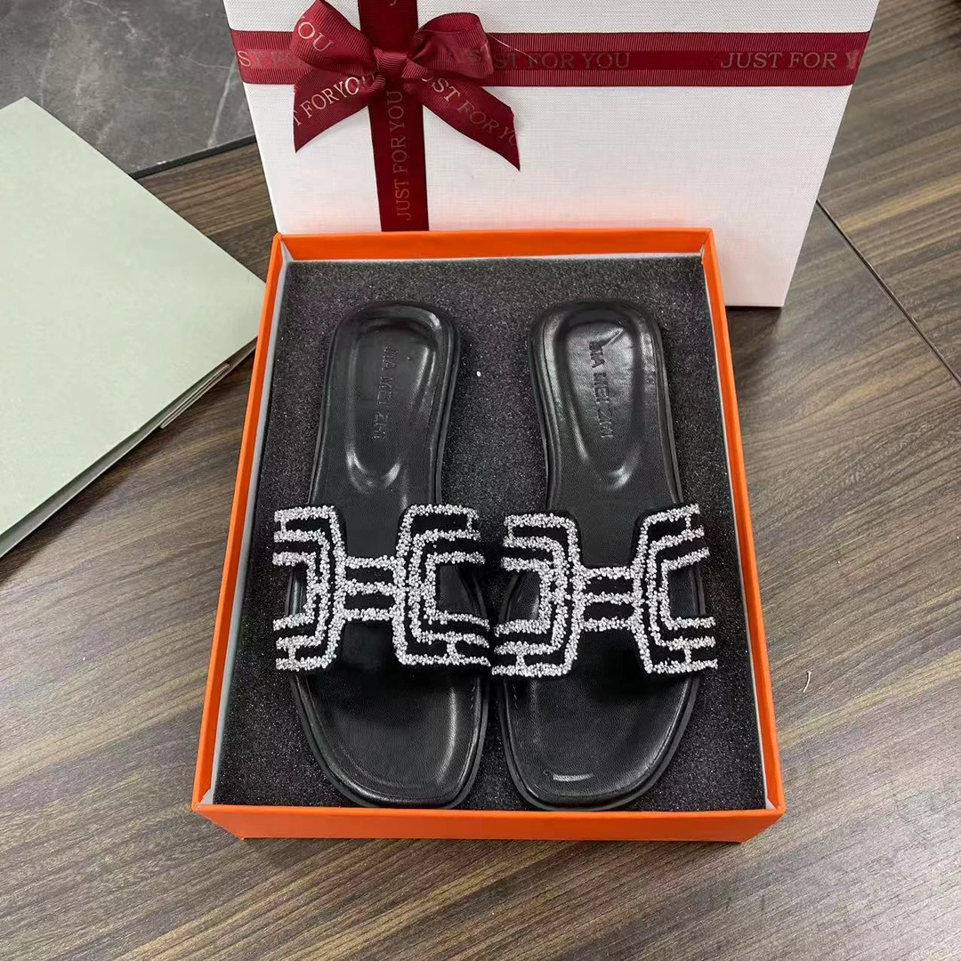 全牛皮~羊皮拖鞋女夏2025新款平底网红水钻凉拖鞋百搭高级感凉鞋