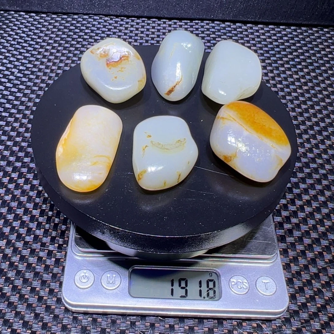 吊坠(不含链)未镶嵌和田玉（子料）191