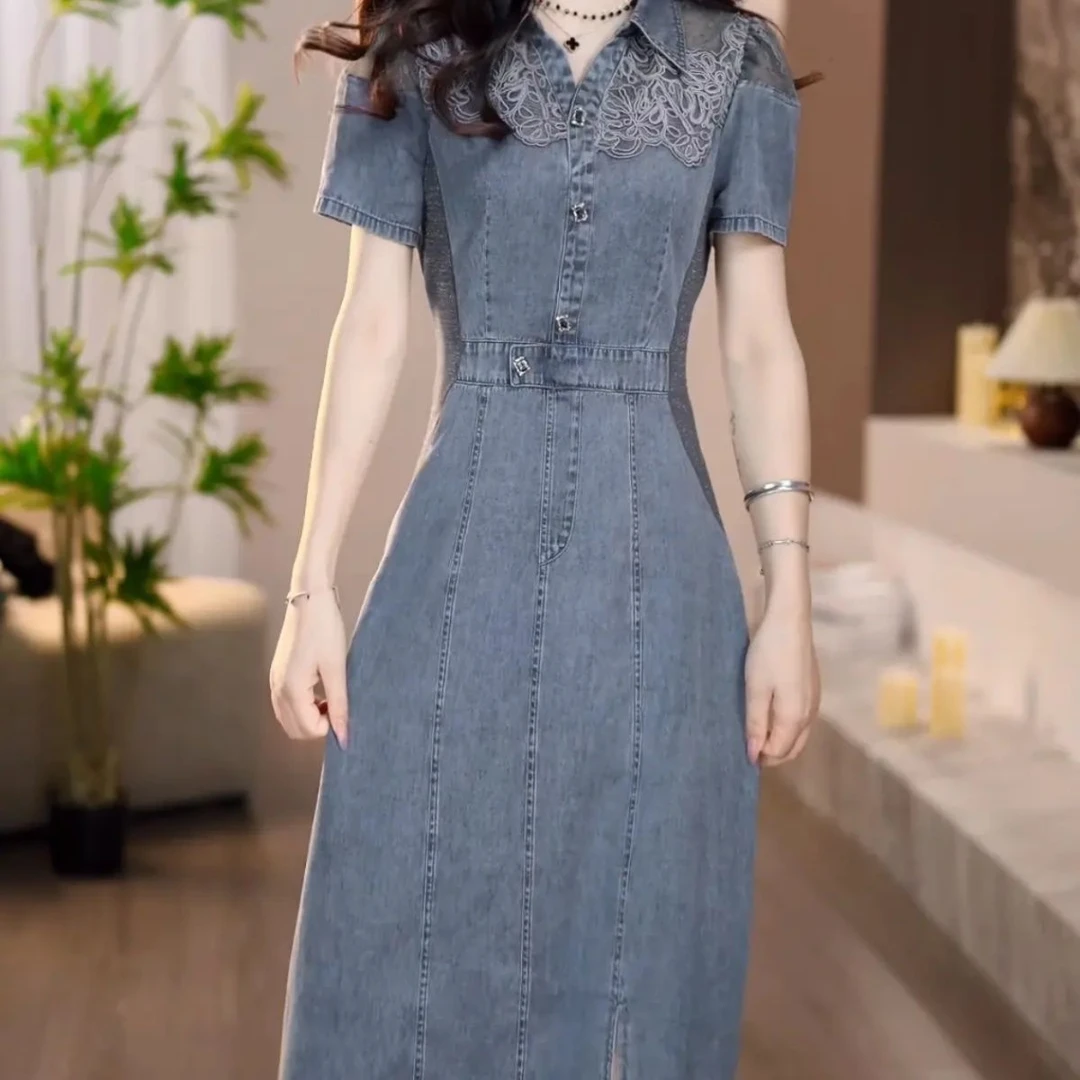 翻领水洗软牛仔蕾丝拼接洋气礼服裙2025夏季新款显瘦假两件连衣裙