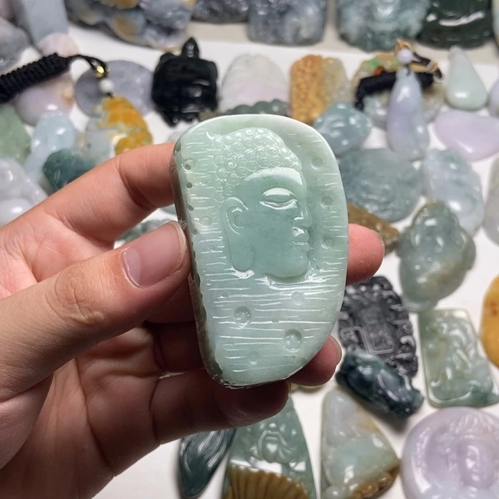未镶嵌定制翡翠佛观天下46
