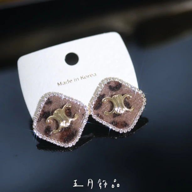 铜合金耳饰 女精致金色几何植物镶嵌日韩法式耳钉复古饰品