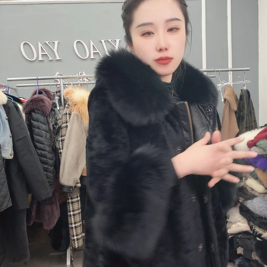 花***夏姚小妖家高端皮草