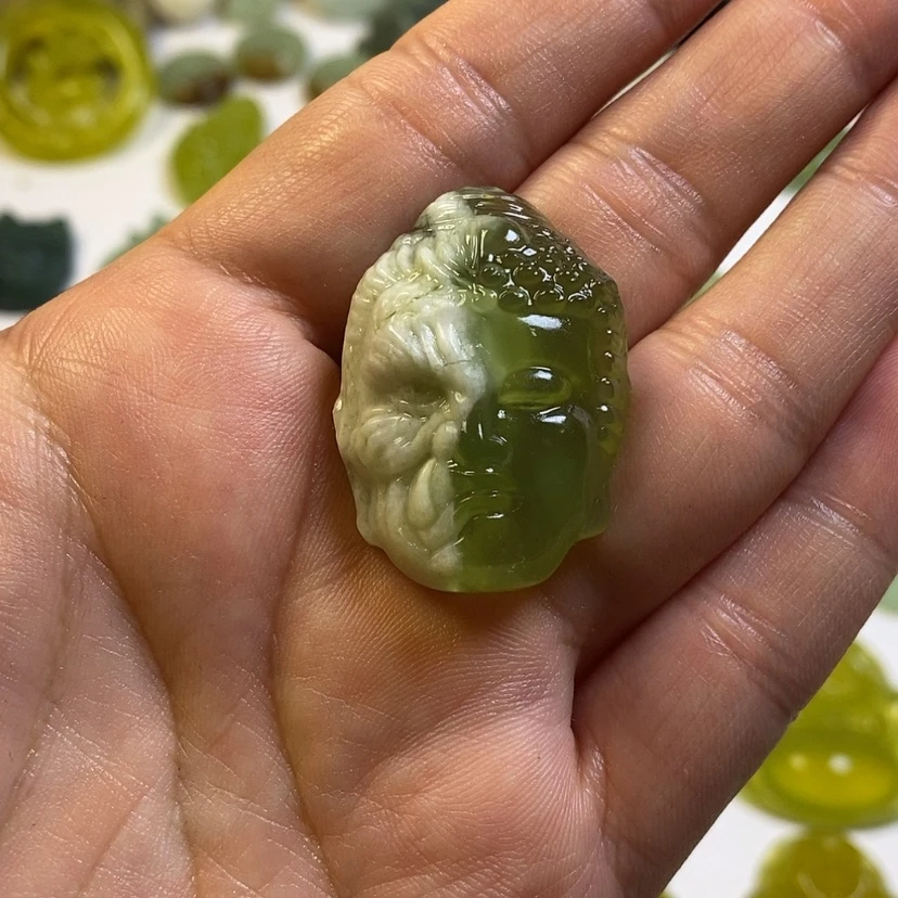 【闪购商品】蛇纹石玉颈饰未镶嵌6*