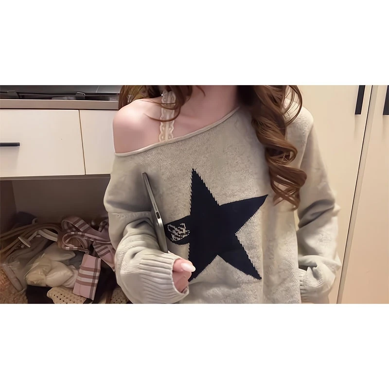 美式慵懒灰色斜肩针织毛衣女氛围感时尚百搭宽松打底衫长袖上衣