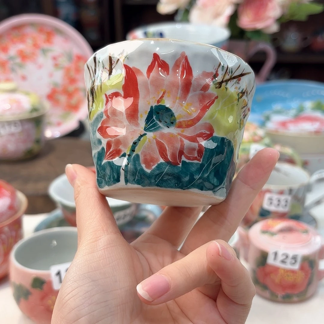 瓷片兔兔好可爱啊