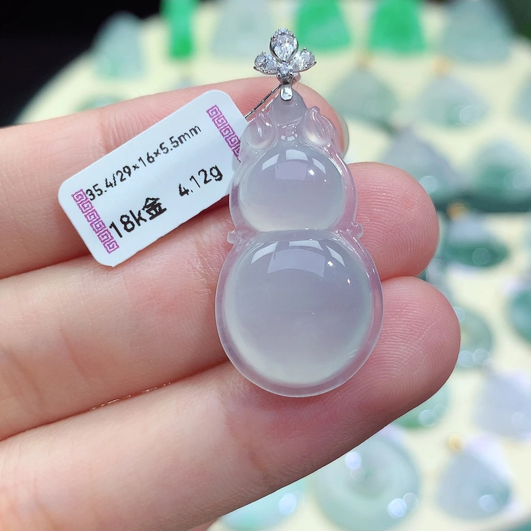 颈饰18K金镶嵌翡翠葫芦