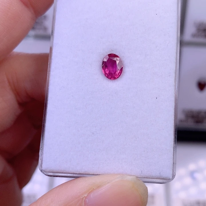 蓝宝石裸石未镶嵌帕帕拉恰裸石