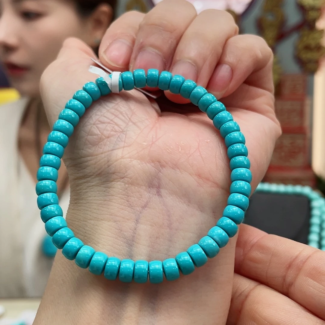 绿松石颈饰未镶嵌