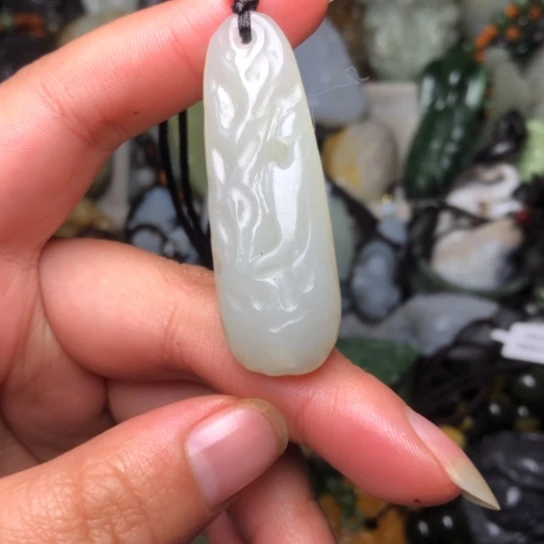 和田玉未镶嵌挂件