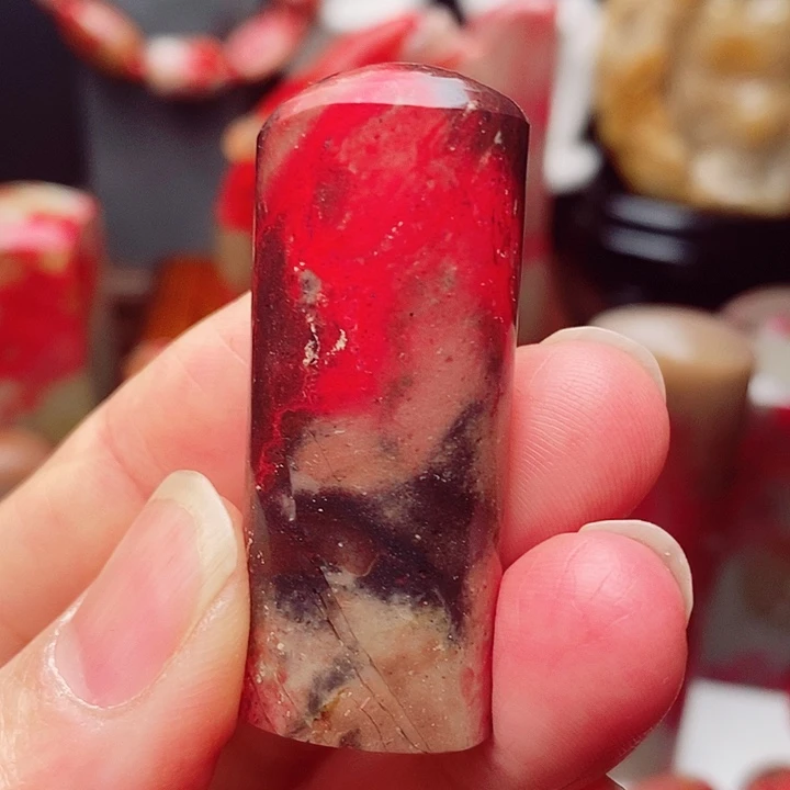 昌化鸡血石昌化鸡血石