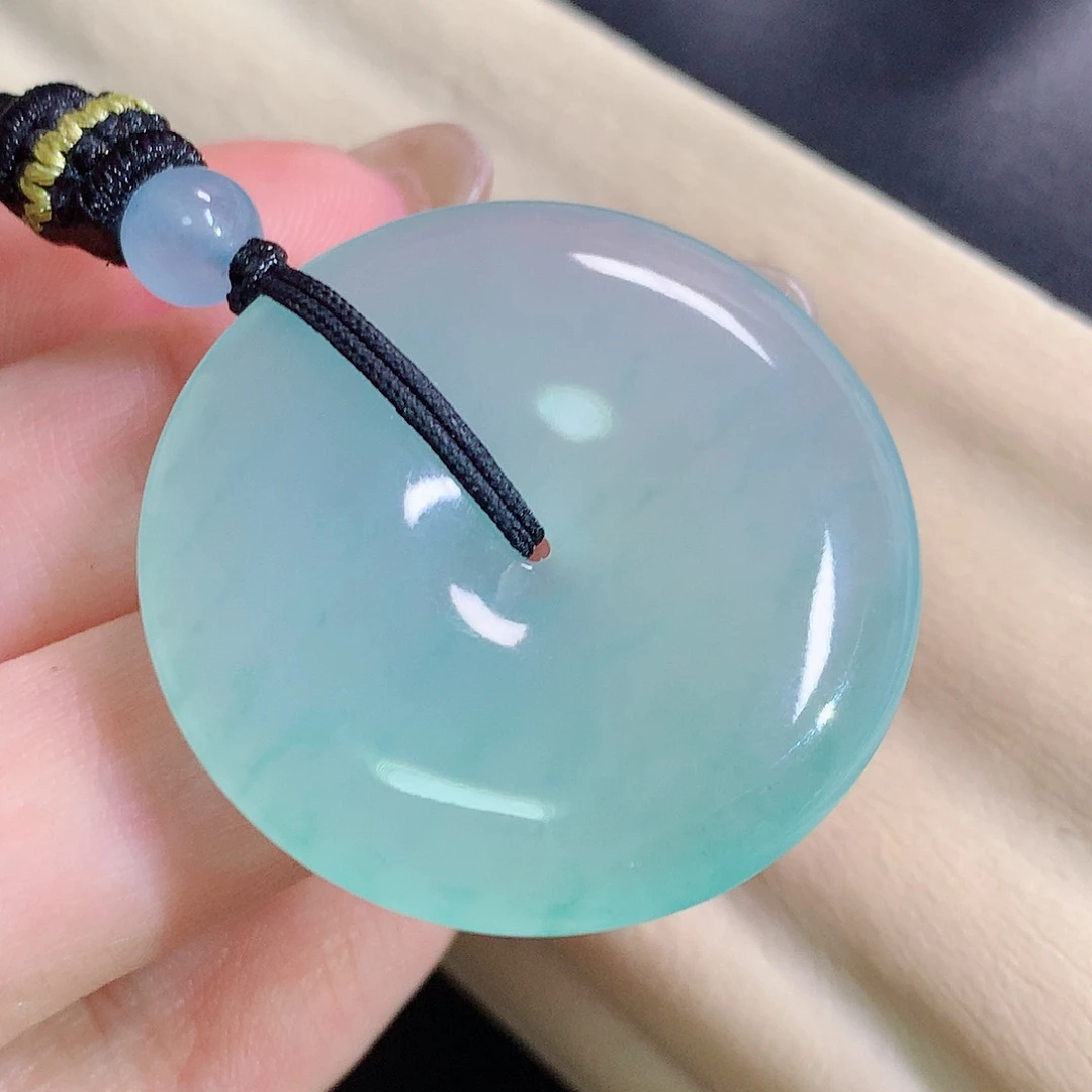 翡翠未镶嵌颈饰扣子