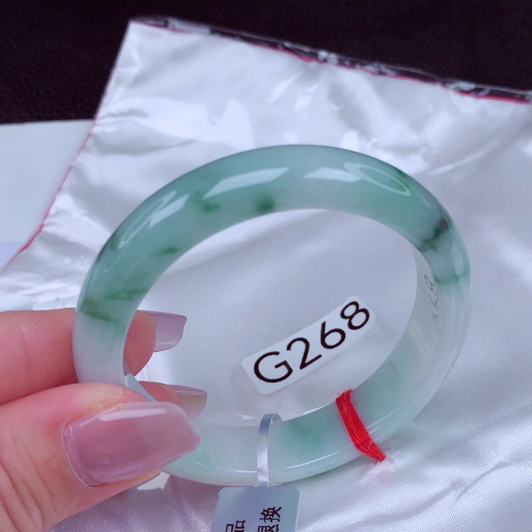 未镶嵌手镯翡翠手镯