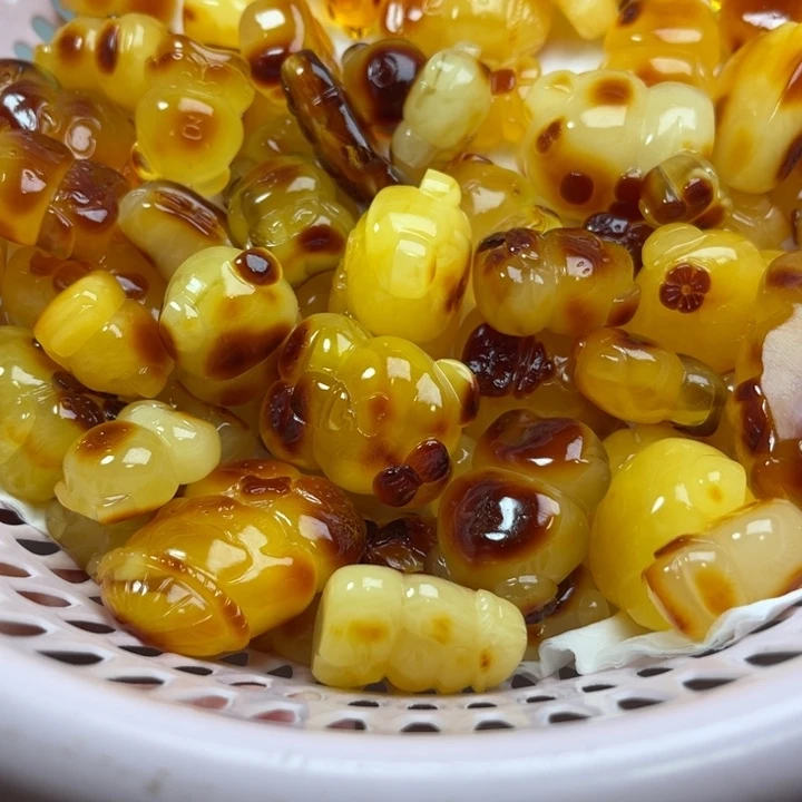 琥珀颈饰未镶嵌琥珀蜜蜡
