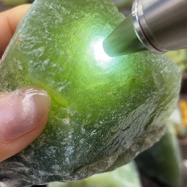 软玉未镶嵌摆件289克