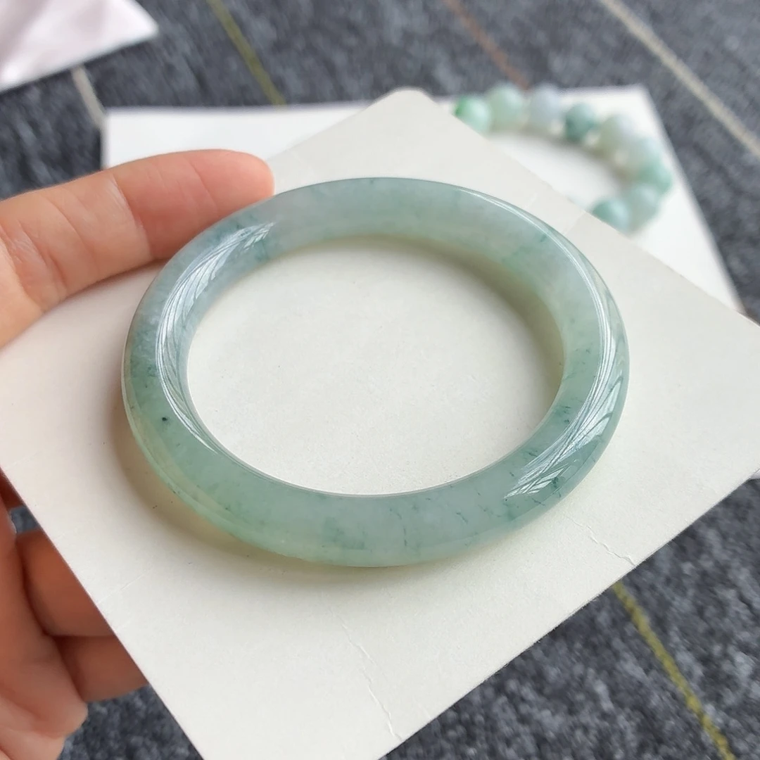 翡翠手镯未镶嵌圆条53.6