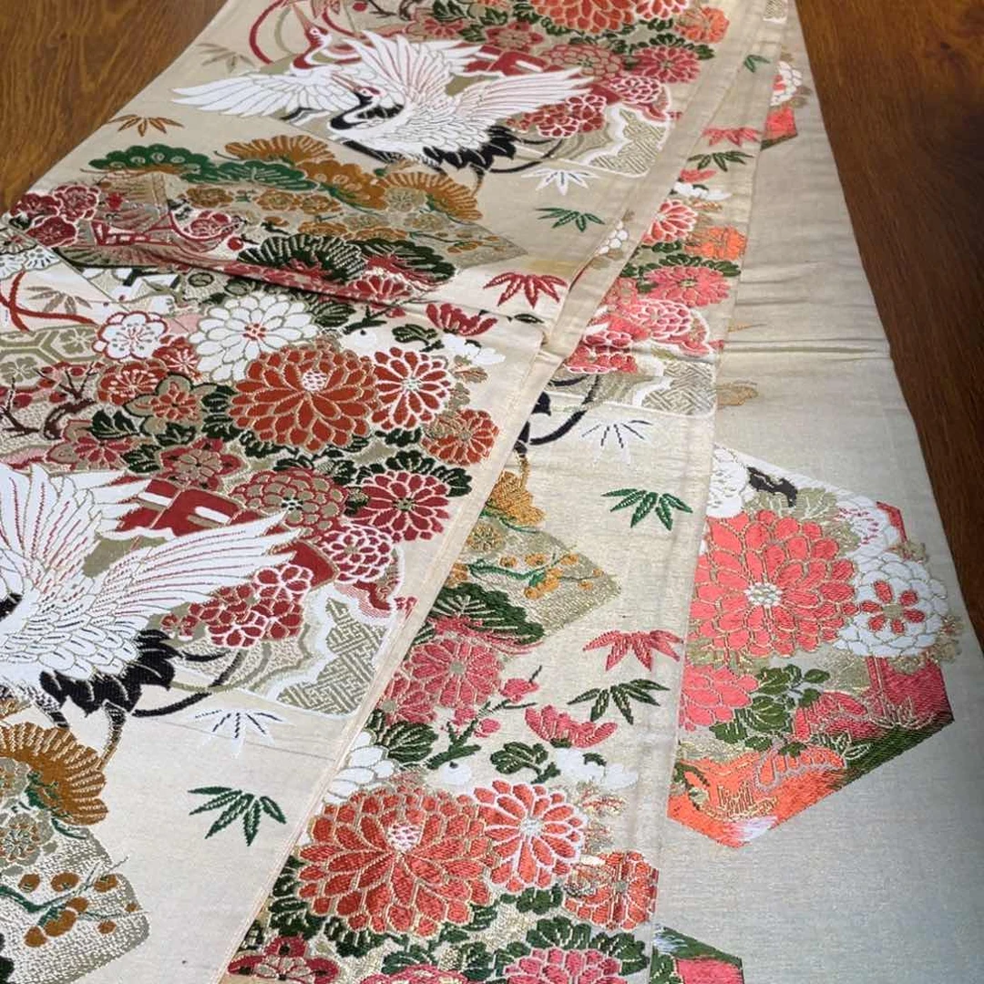 织绣大**?织锦技艺高超的