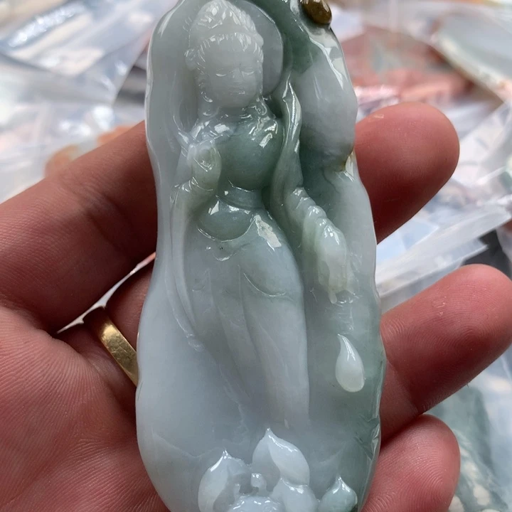 古***谣翡翠未镶嵌颈饰保真天然a货翡翠