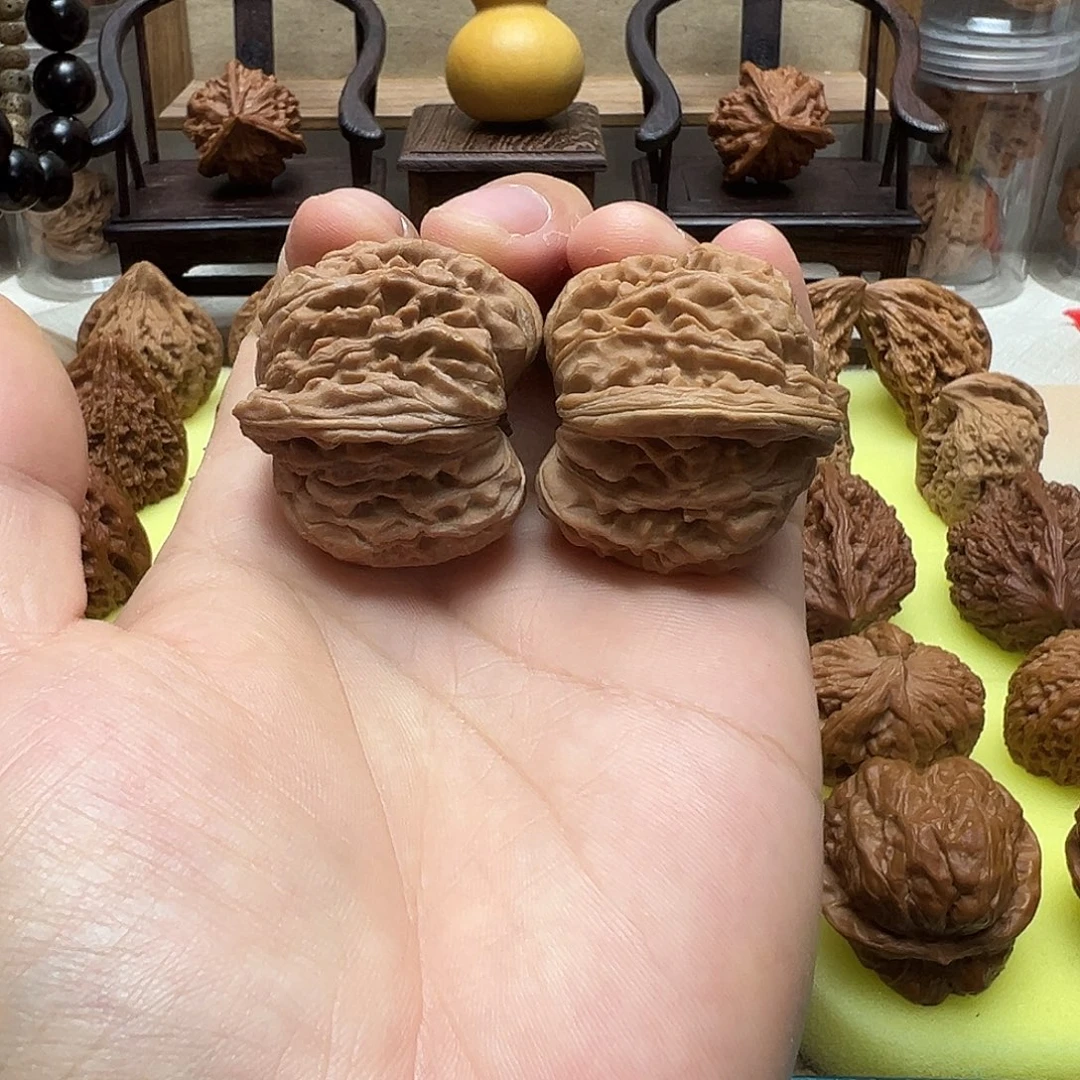 62号文玩核桃36.5尺拱桥楼尖有浮黄