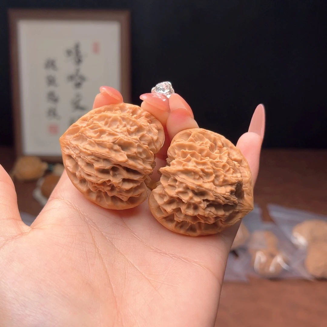 文玩核桃吊坠四*龙门涧