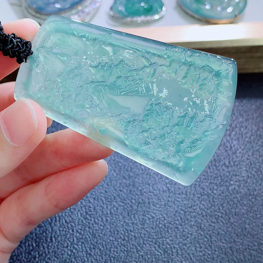 翡翠未镶嵌颈饰翡翠