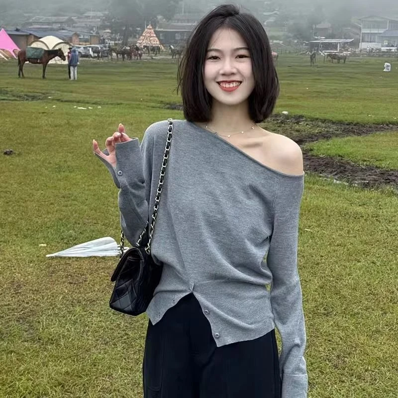 性感纯色内搭斜肩开叉设计长袖针织衫秋季气质露肩修身显瘦上衣女