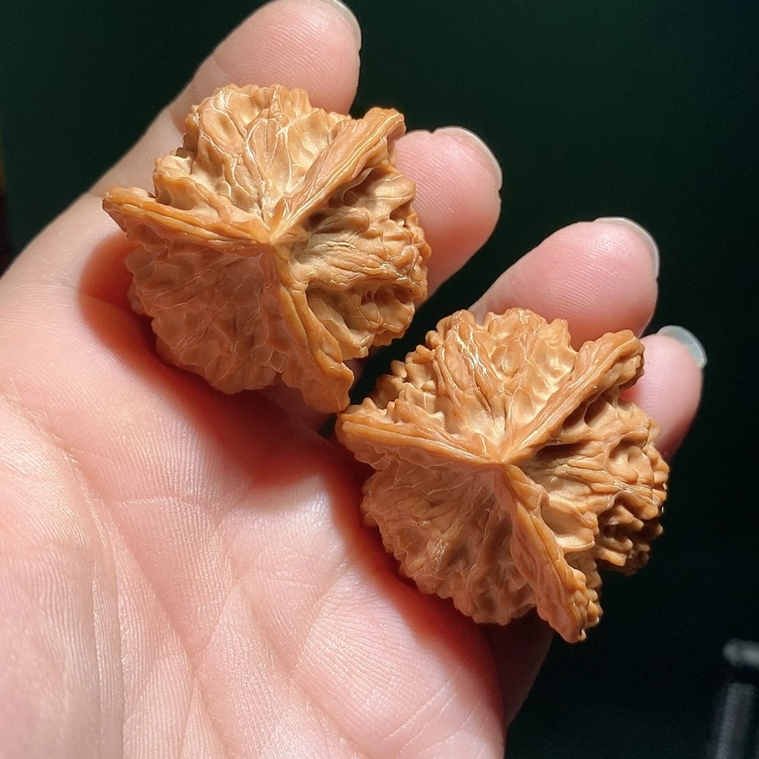 文玩核桃把件41盘山三棱