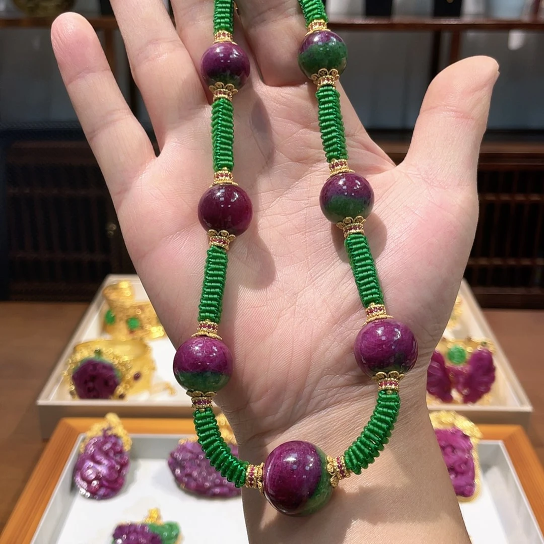 锦纶铁合金吊坠项链红宝