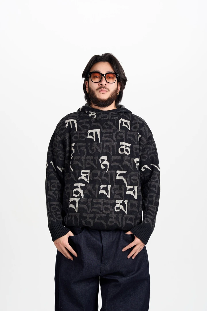 LNMB冬季加厚连帽藏文30字母毛衣 休闲潮流情侣百搭