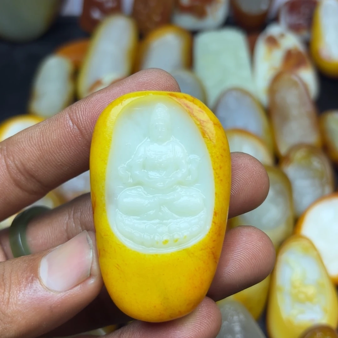 和田玉颈饰未镶嵌