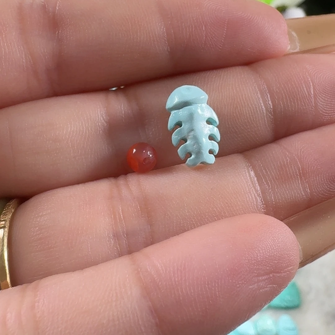 南红玛瑙未镶嵌颈饰