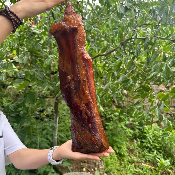 贵州腊肉农家特产柏香木青杠木烟熏火烤纯盐腌制熟食喂养