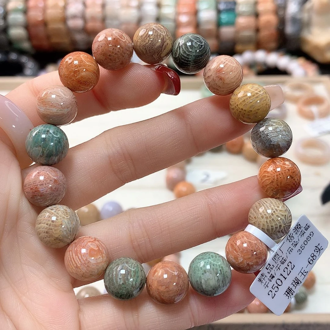 硅化珊瑚（珊瑚玉）手链未镶嵌乌****子152