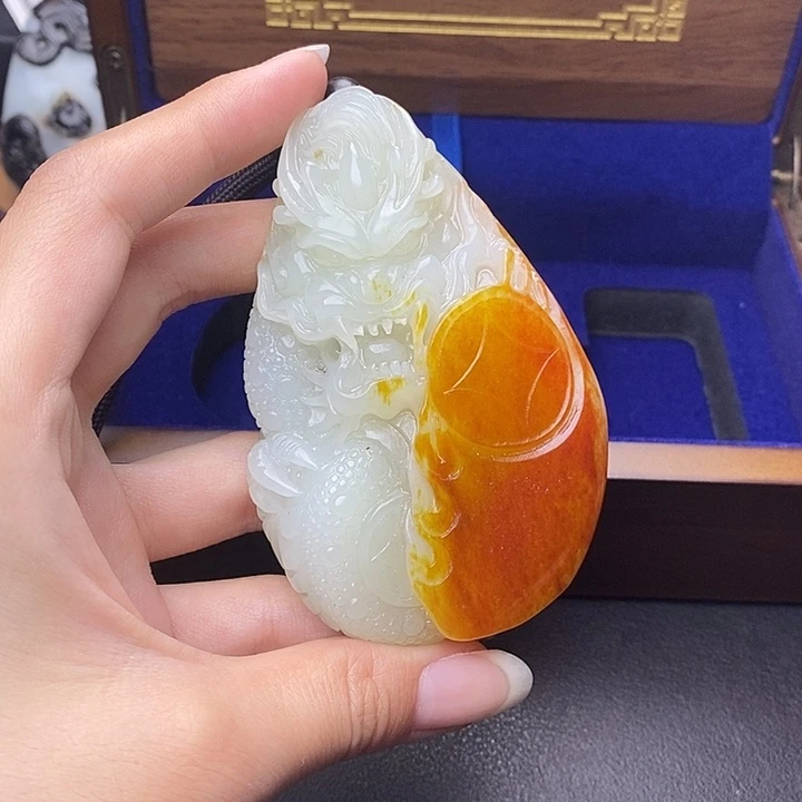 和田玉未镶嵌挂件用****7N