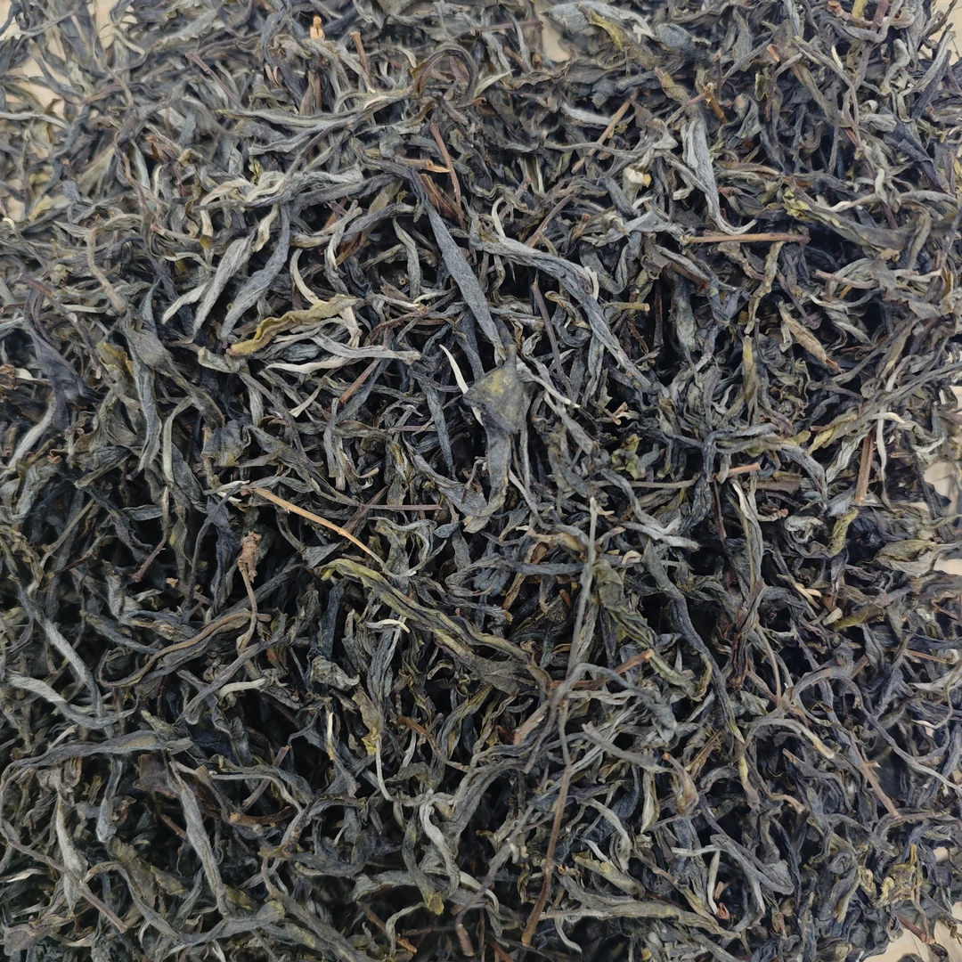 【茶农直供】2025年蜂蜜山古树挑采  云南普洱茶 生茶 、散茶