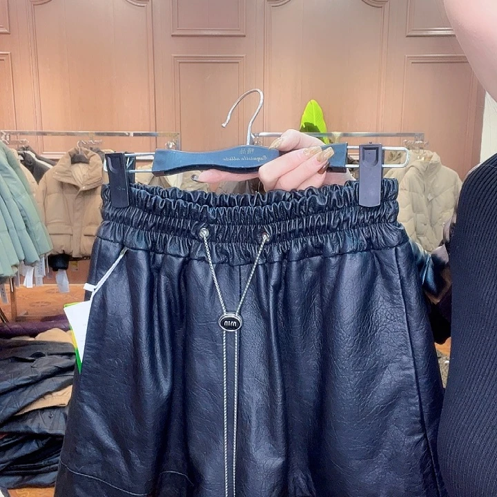 115……125斤皮短裤