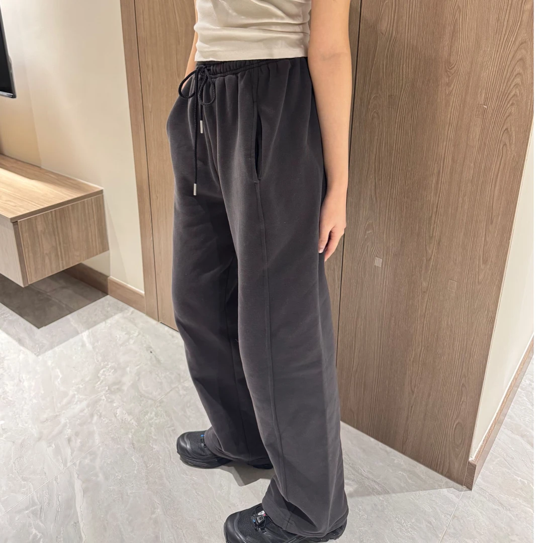 JIREH以乐(o^^o)  韩货 人手一条！ 舒适柔软薄薄绒 版型正 卫裤！