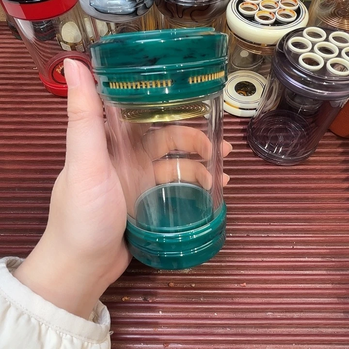 水墨绿60蝈蝈罐一个