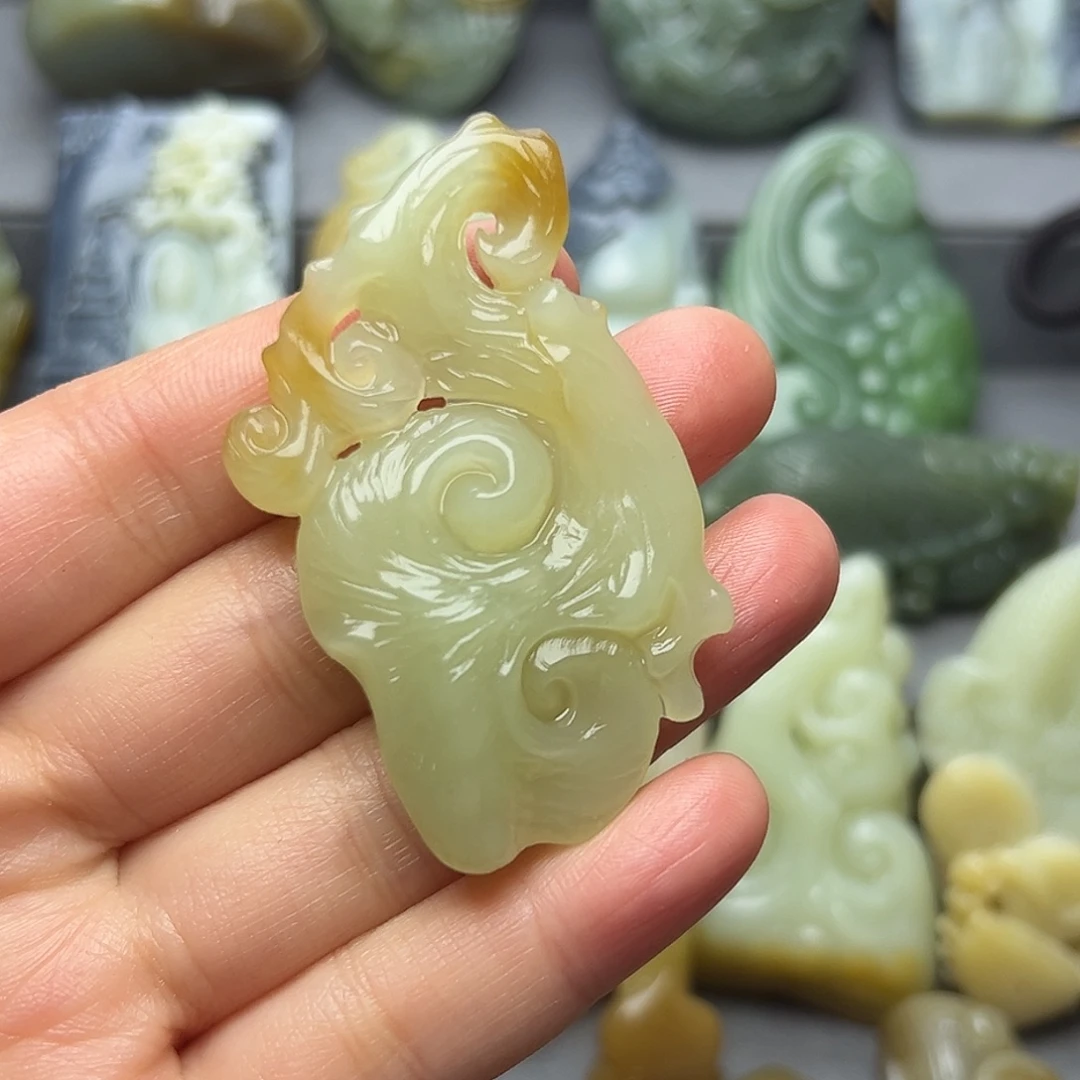 和田玉未镶嵌挂件